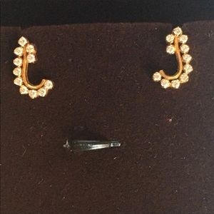 18K diamond studs. 18K 1/2 carat diamond earrings